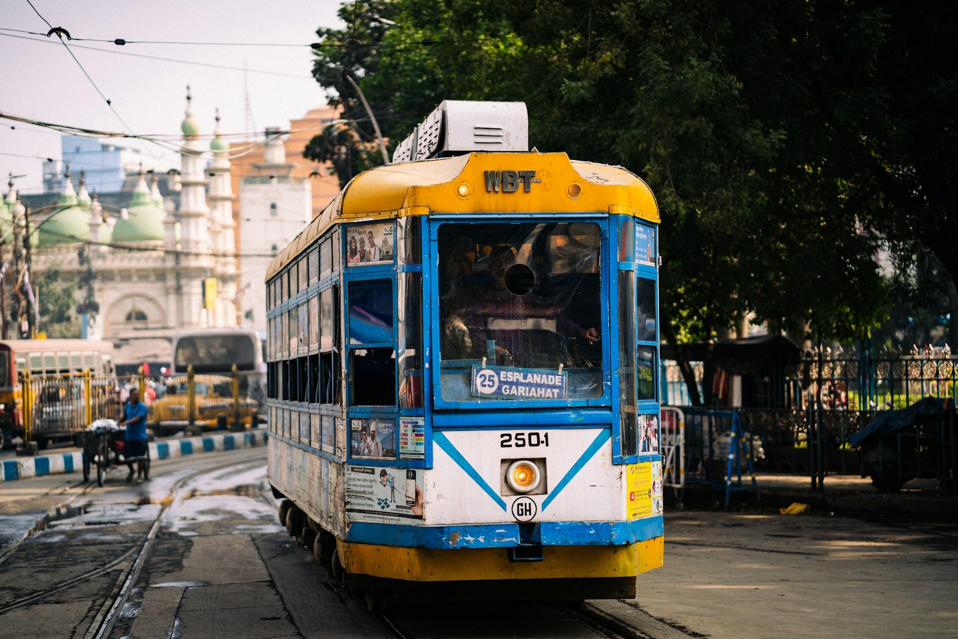 Best Street Food Markets in Kolkata: A Food Lover’s Ultimate Kolkata Food Guide